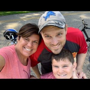 Meet your Posher, Deena